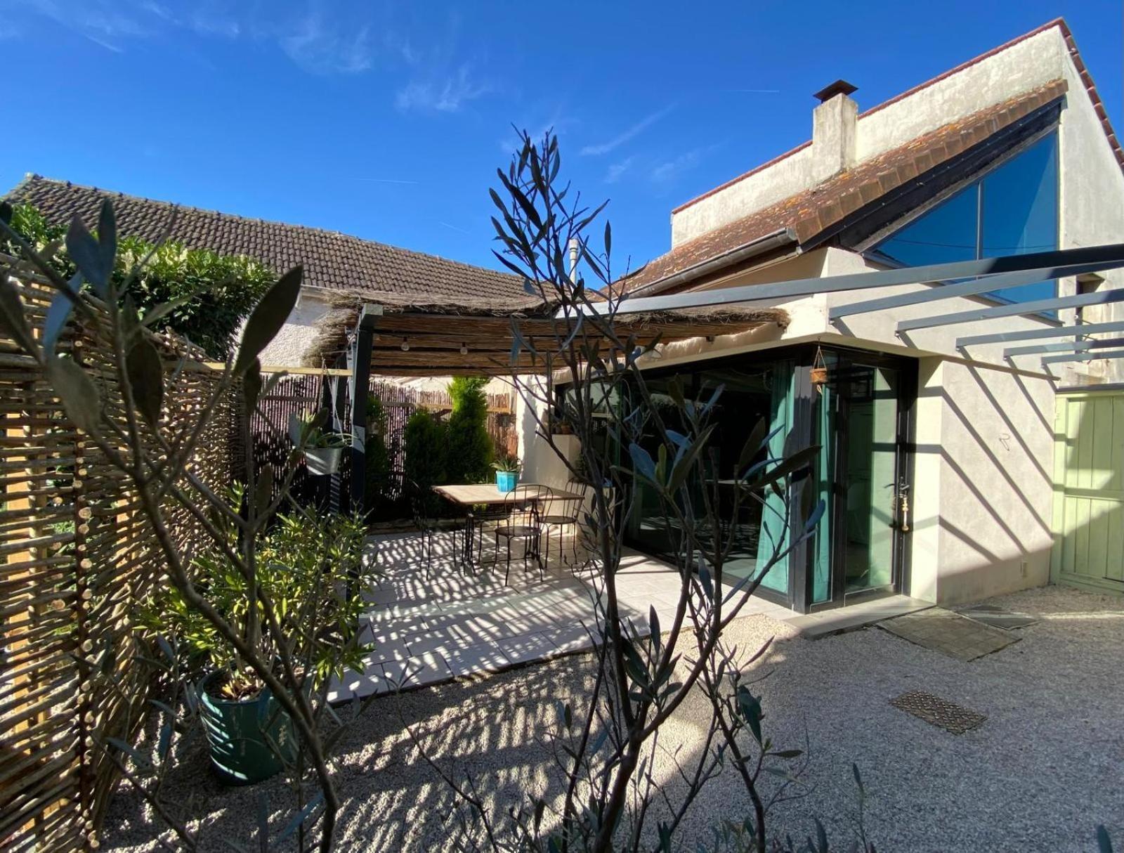 Gite Et Studios Les Barongeres Farges-les-Chalon Exterior foto